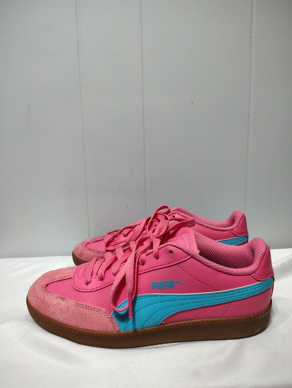 Puma Club II Era Size 8 Pink Blue Suede Gum Sole Retro Casual Athletic Shoes - Picture 4 of 7